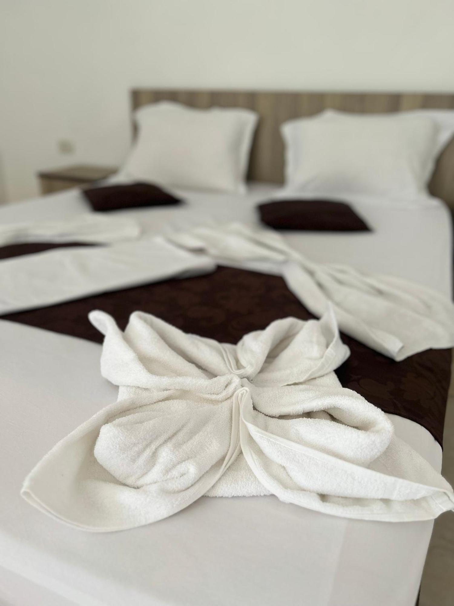 Hotel Marcos à Costinesti Extérieur photo