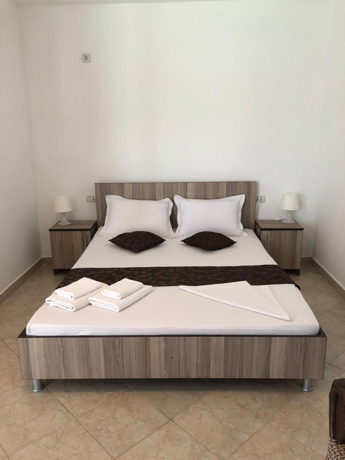 Hotel Marcos à Costinesti Extérieur photo