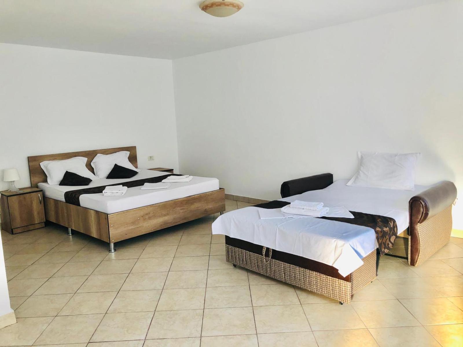 Hotel Marcos à Costinesti Extérieur photo