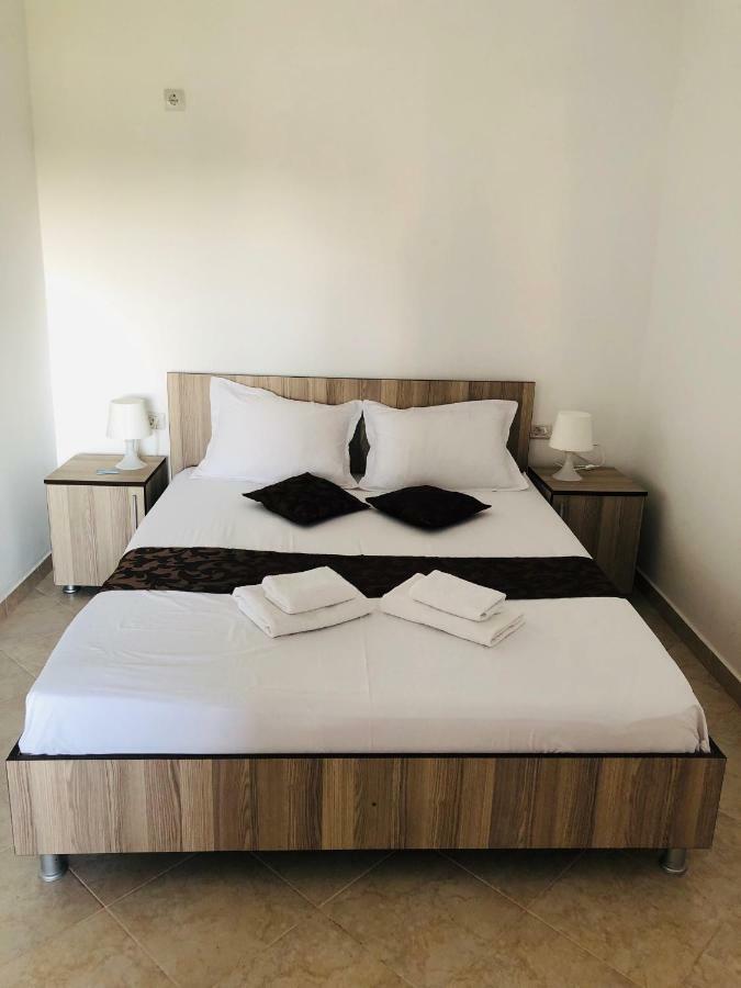 Hotel Marcos à Costinesti Extérieur photo