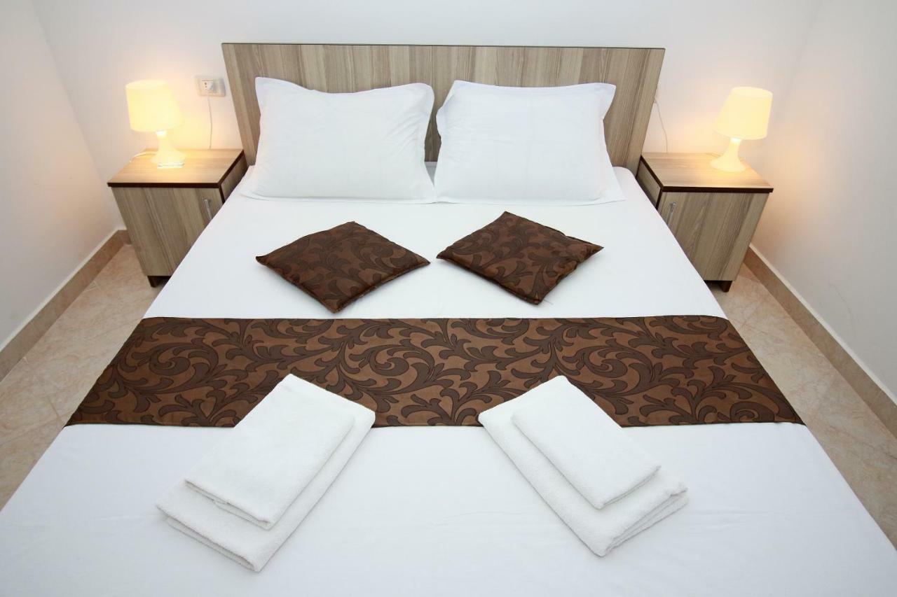 Hotel Marcos à Costinesti Extérieur photo